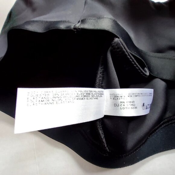 B.TemptD Sport Black Racerback Sports Bra Size Small Nylon/Spandex Blend - Picture 8 of 9